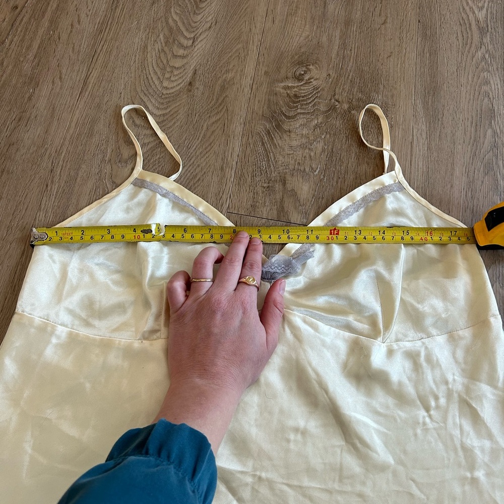 La SENZA Buttery Yellow Satin Camisole Top - Picture 9 of 10